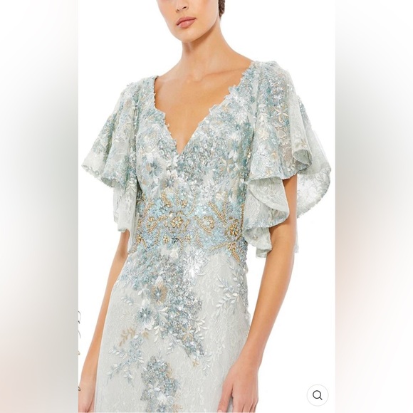 Neck neck lace column gown - Picture 3 of 3